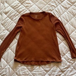 AE size medium waffle long sleeve